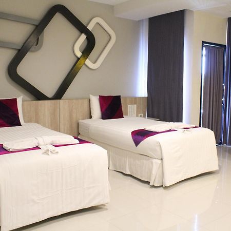 Phitsanulok United Hotell Eksteriør bilde
