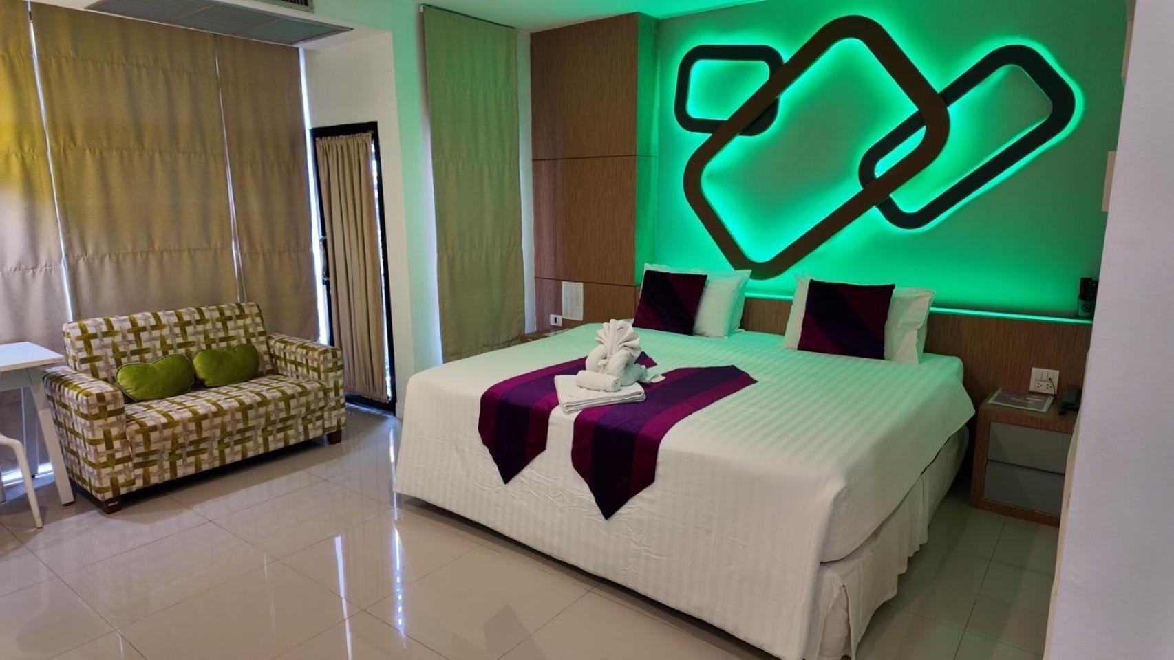 Phitsanulok United Hotell Eksteriør bilde